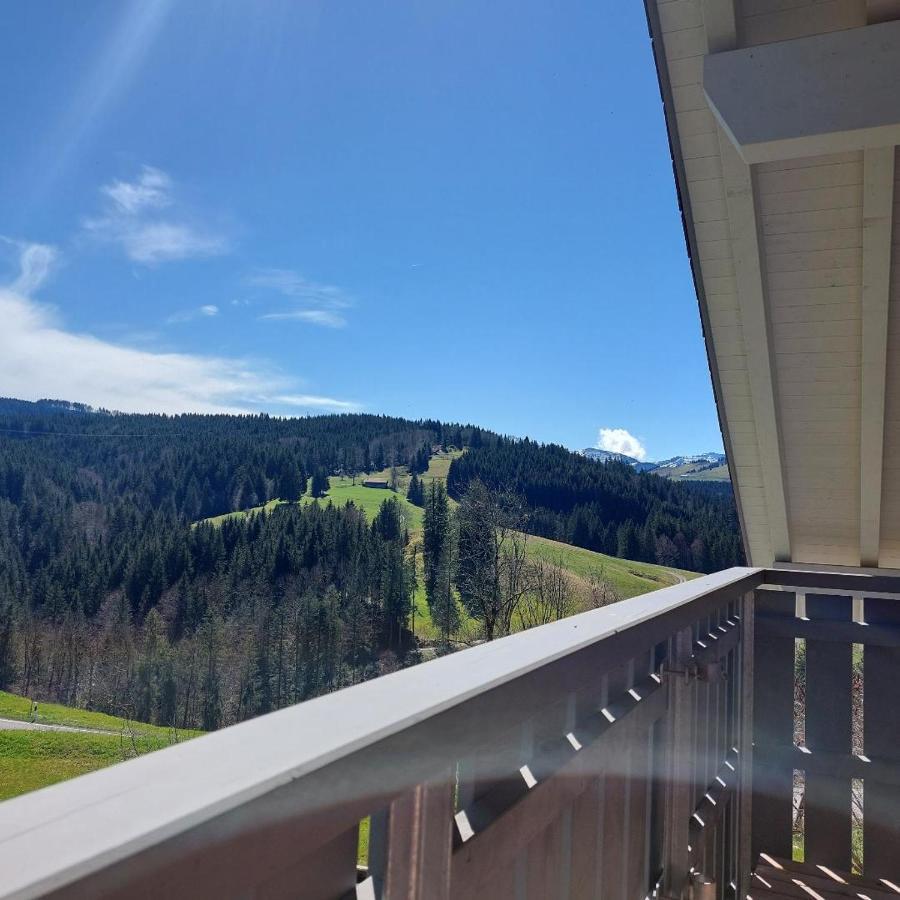 Apartment Hirsch Grunenbach ภายนอก รูปภาพ